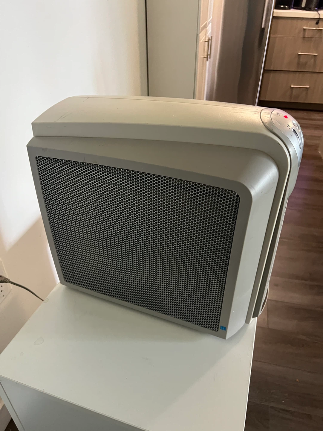 Honeywell Air Purifier - photo 2