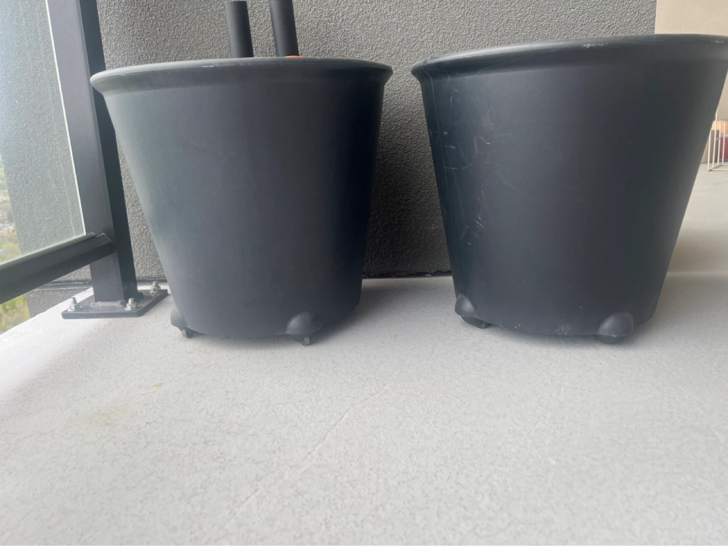 Set of 2 Black Plastic Planters