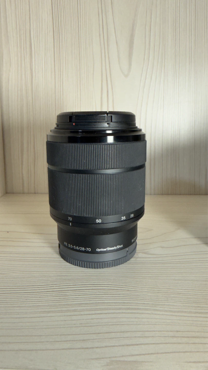 Sony A7 IV Full-Frame Camera with 2 Lenses — Like New - photo 4