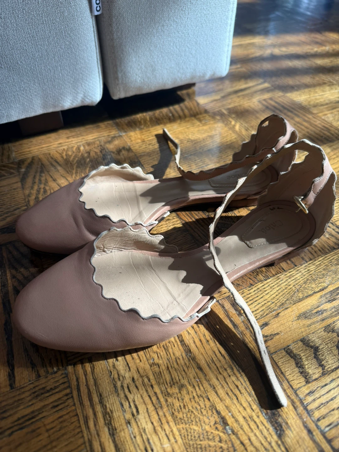 Chloé Scalloped Ballet Flats - Nude Leather