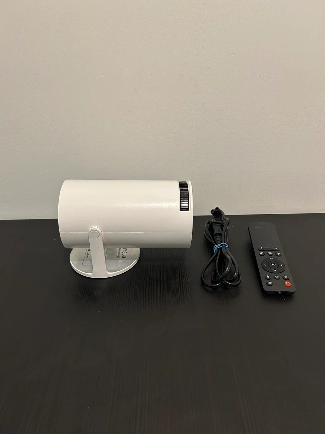 HY300 Pro Mini Projector 4K Android Projector