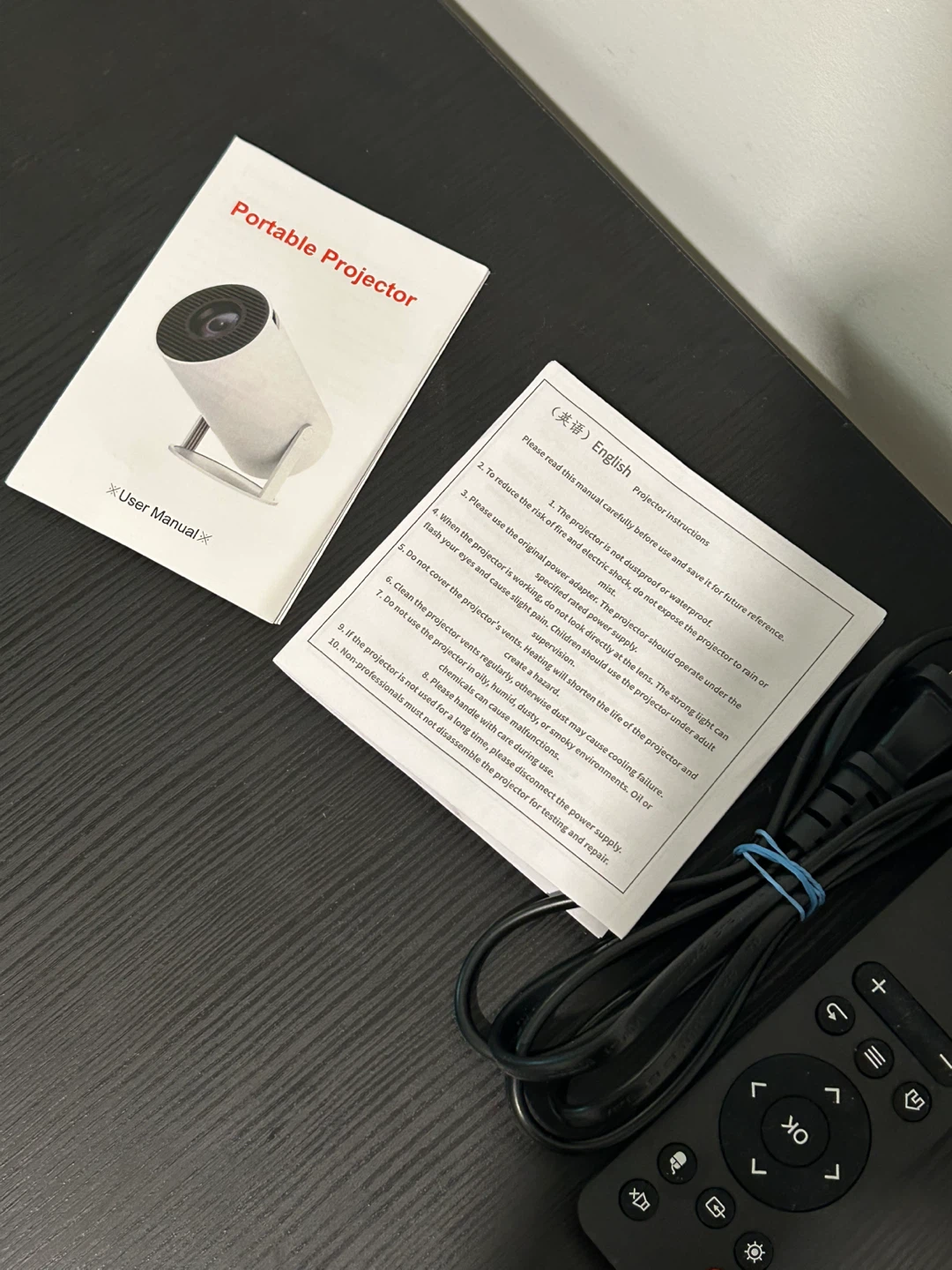 HY300 Pro Mini Projector 4K Android Projector - photo 4