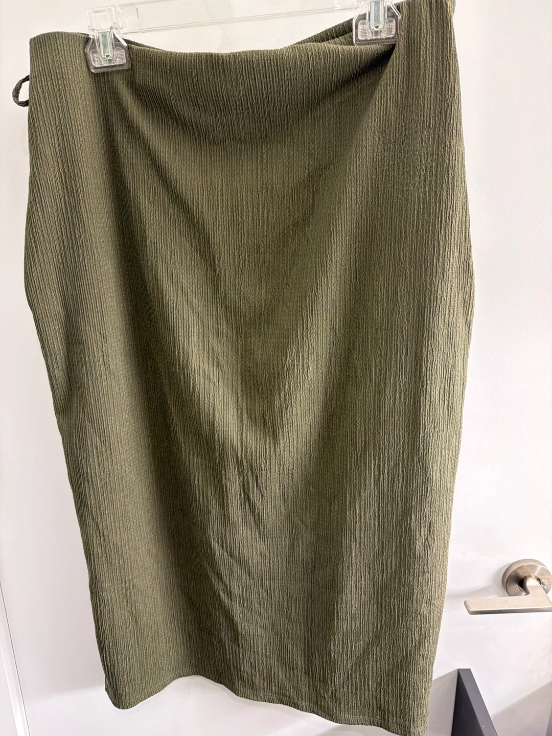 H&M Green Textured Wrap Midi Skirt - Size L - photo 4