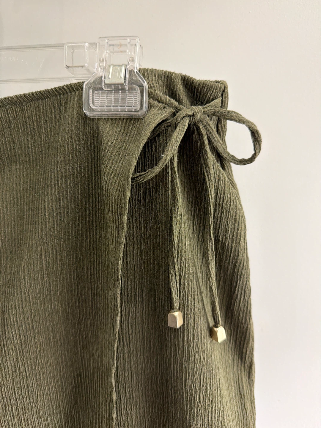 H&M Green Textured Wrap Midi Skirt - Size L - photo 2