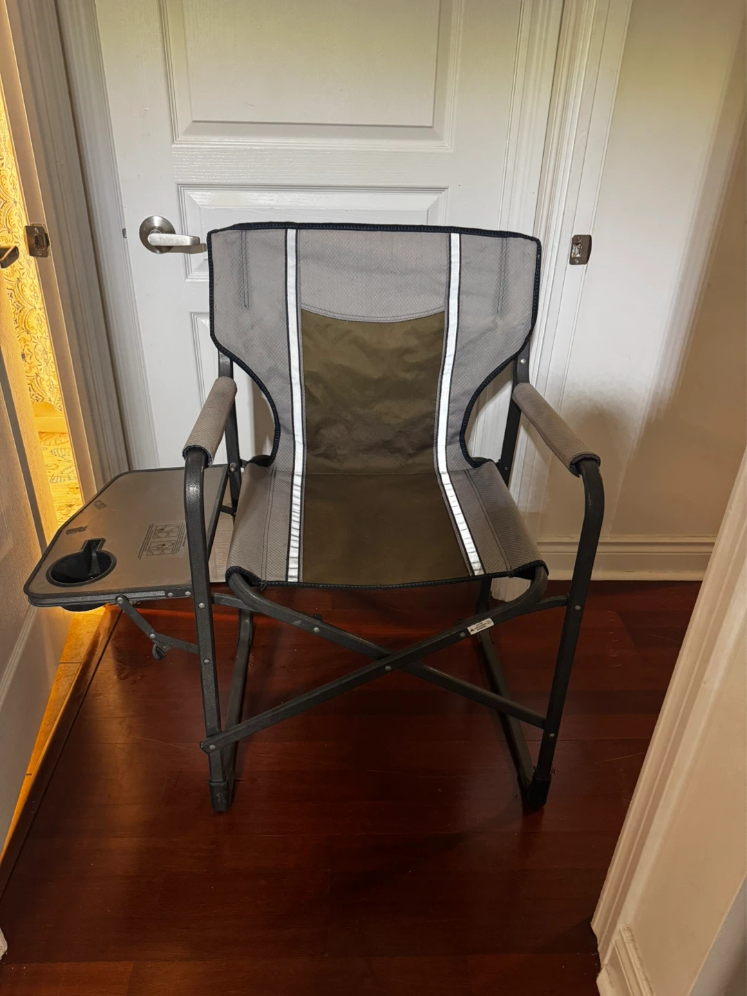 Folding Camp Chair with Side Table and Cup Holder