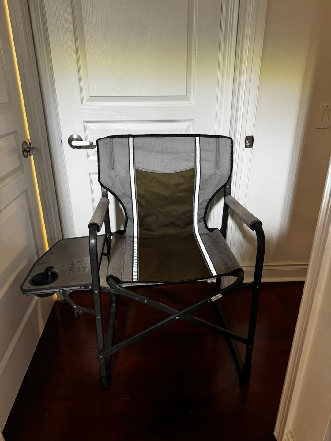 Folding Camp Chair with Side Table and Cup Holder - photo 3