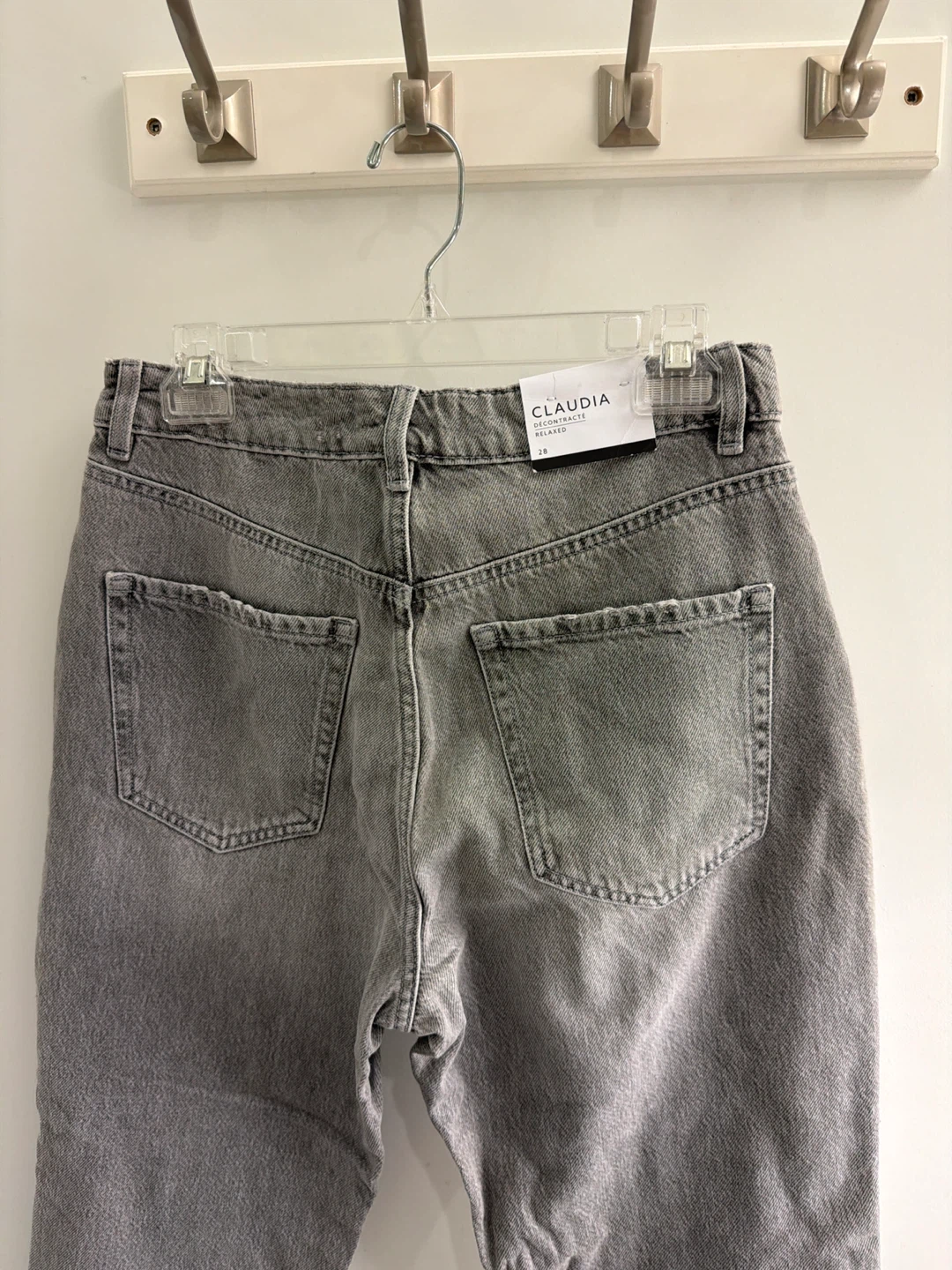 Dynamite Grey Relaxed Fit Jeans - Size 28 - photo 4