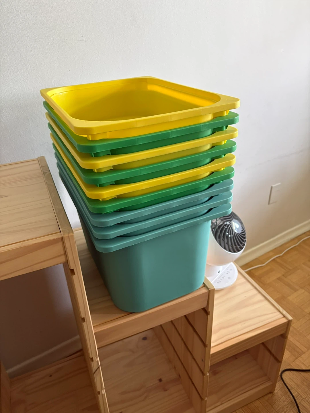 Pine Wood Storage Unit with 9 colourful bins - photo 3