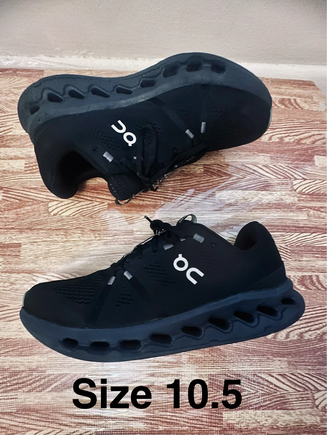 ON Cloud Running Shoes Black Size 10.5 - photo 2