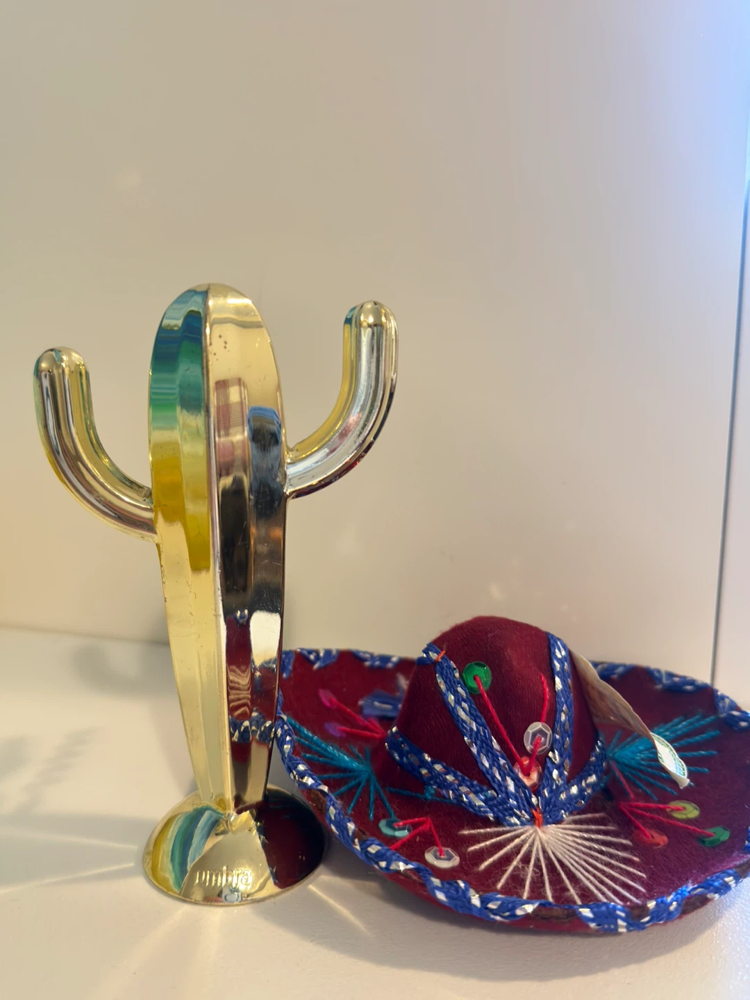 Cactus-Shaped Corkscrew & Bottle Opener — Gold/Brass Finish - photo 5