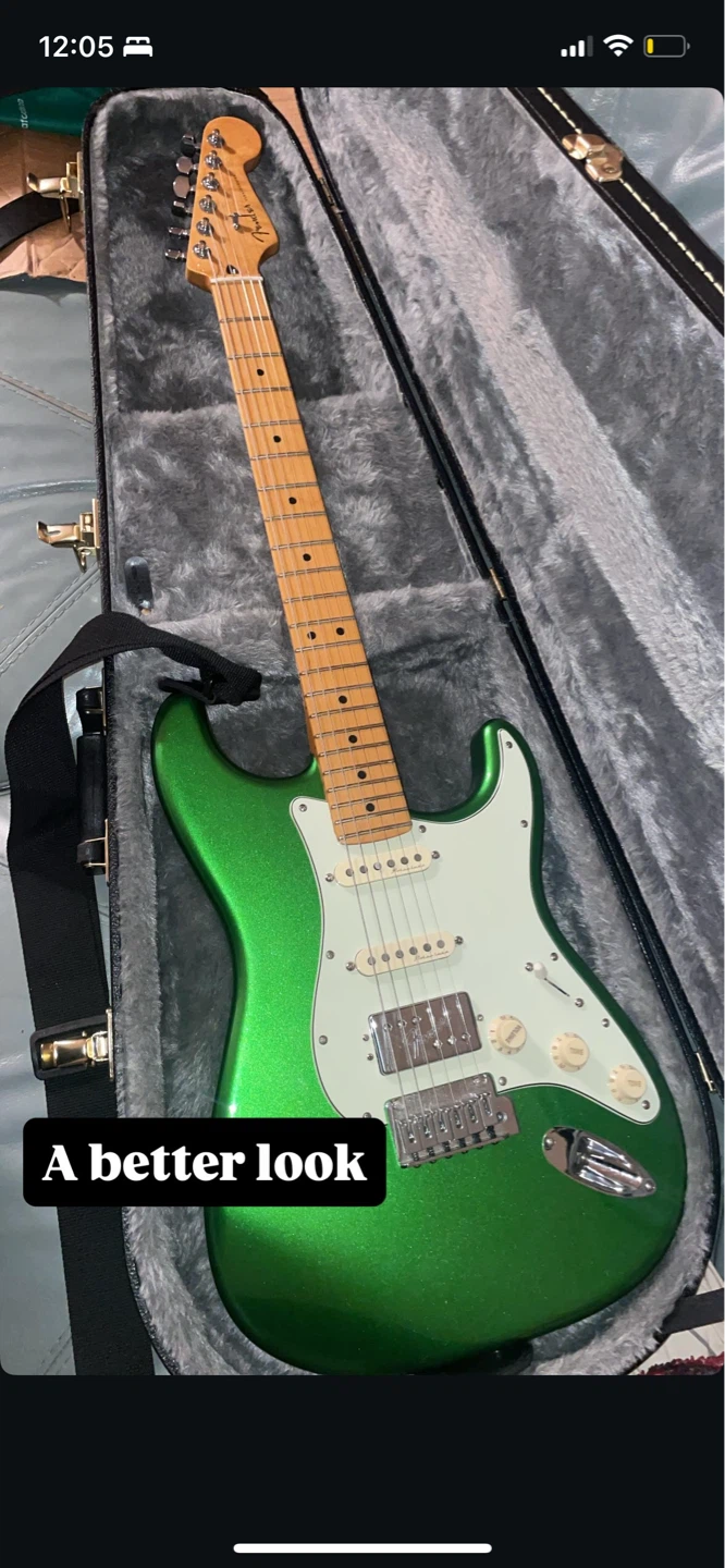 Fender player plus Electric Guitar - Metallic Green