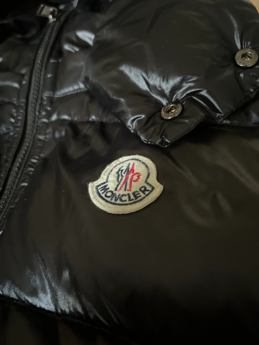 Moncler Black Down Puffer Vest with Hood - photo 3