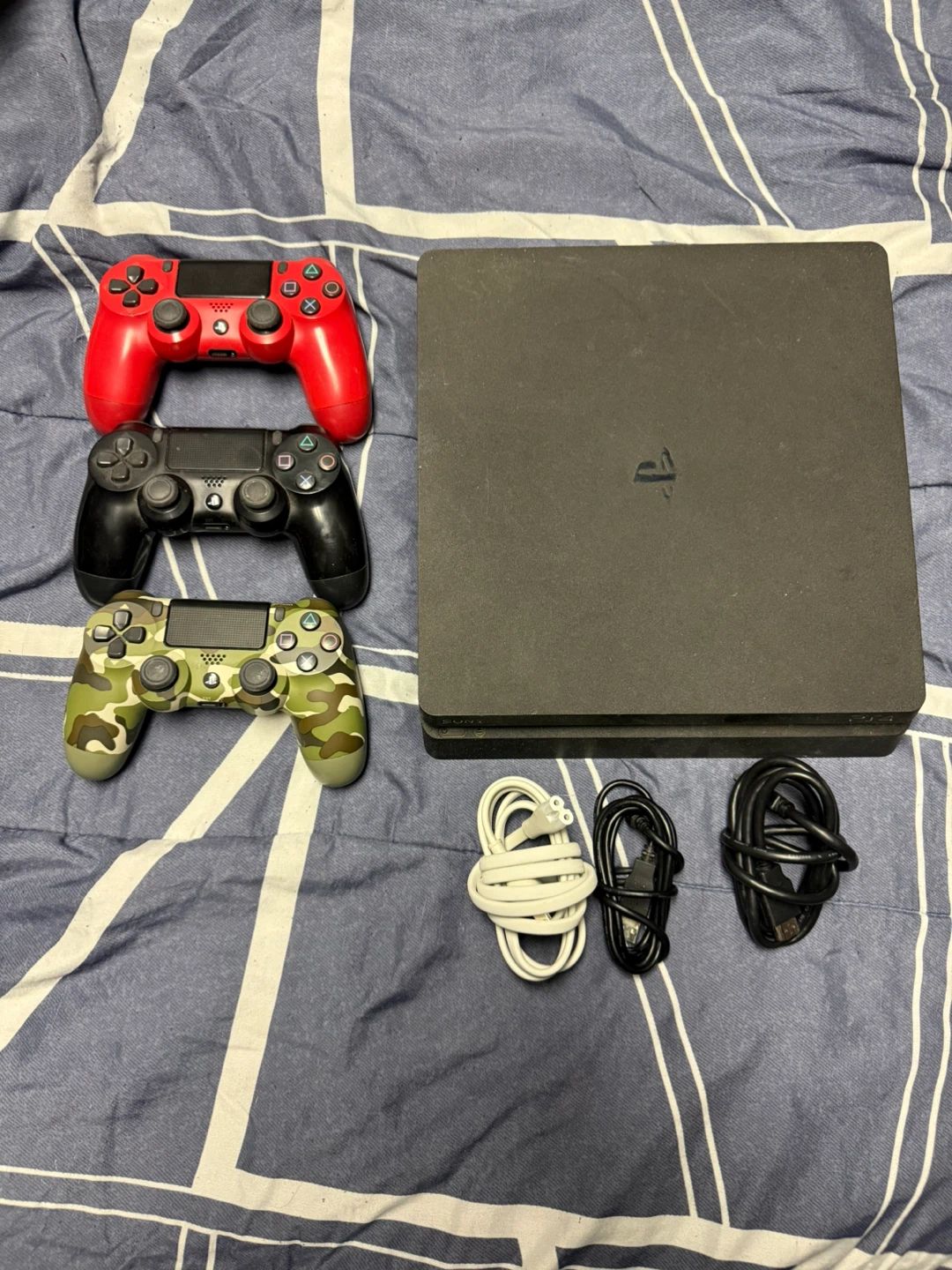 PlayStation 4 Console W/ 3 Controllers & Cables