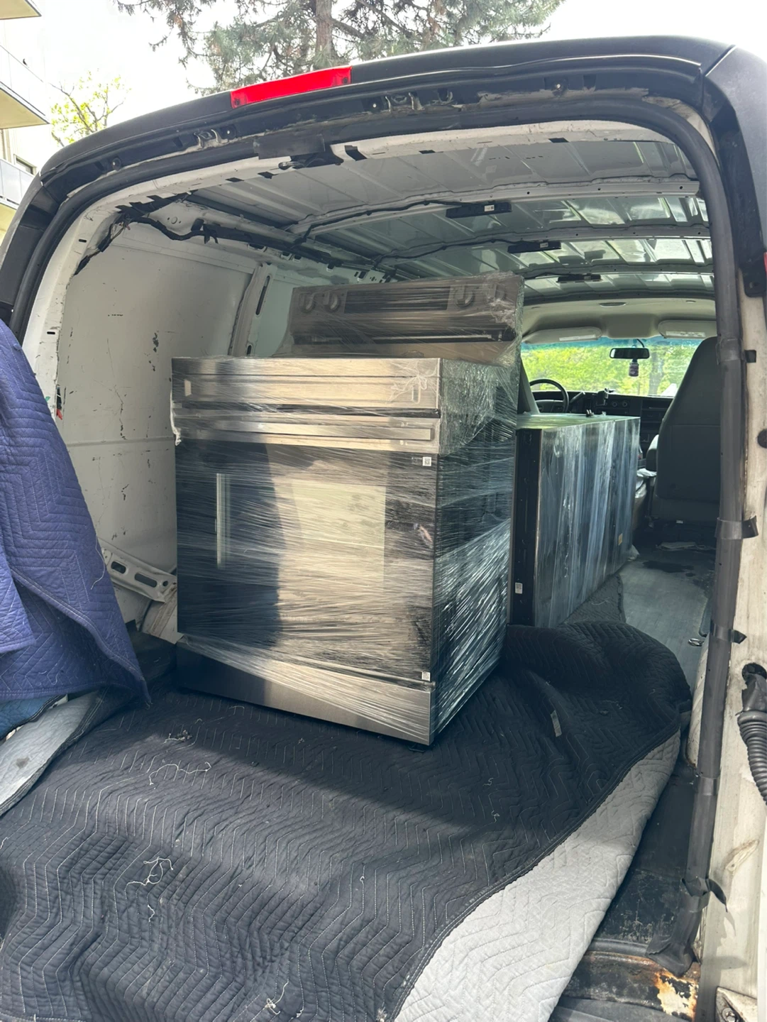 Appliance delivery - photo 2