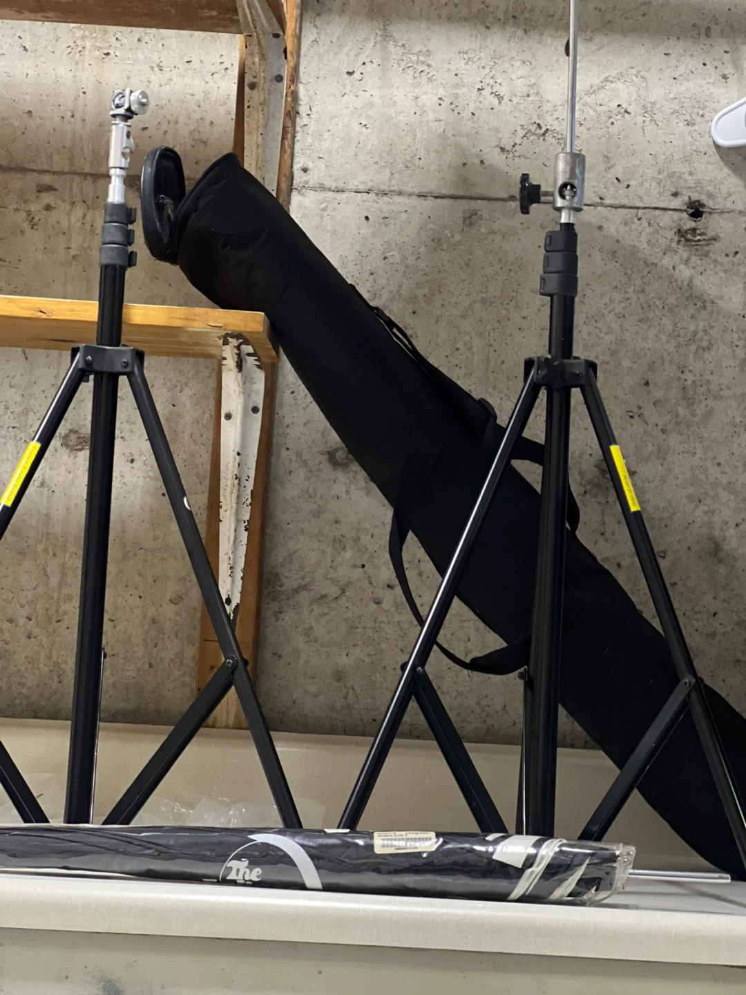 Photography Light Stands with Umbrella and Case - photo 2