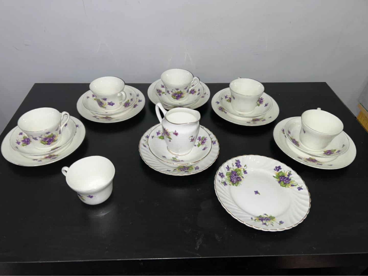 Duchess Bone China Tea Set with Side Plate and Creamer - photo 2
