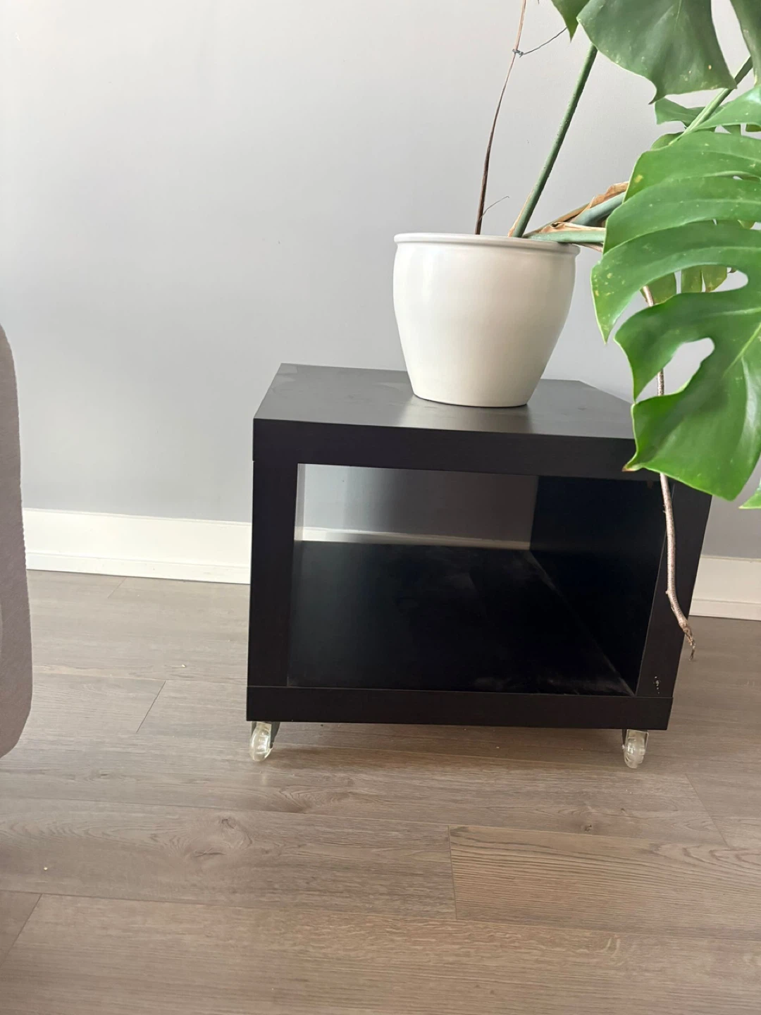 Black rolling side table - photo 2