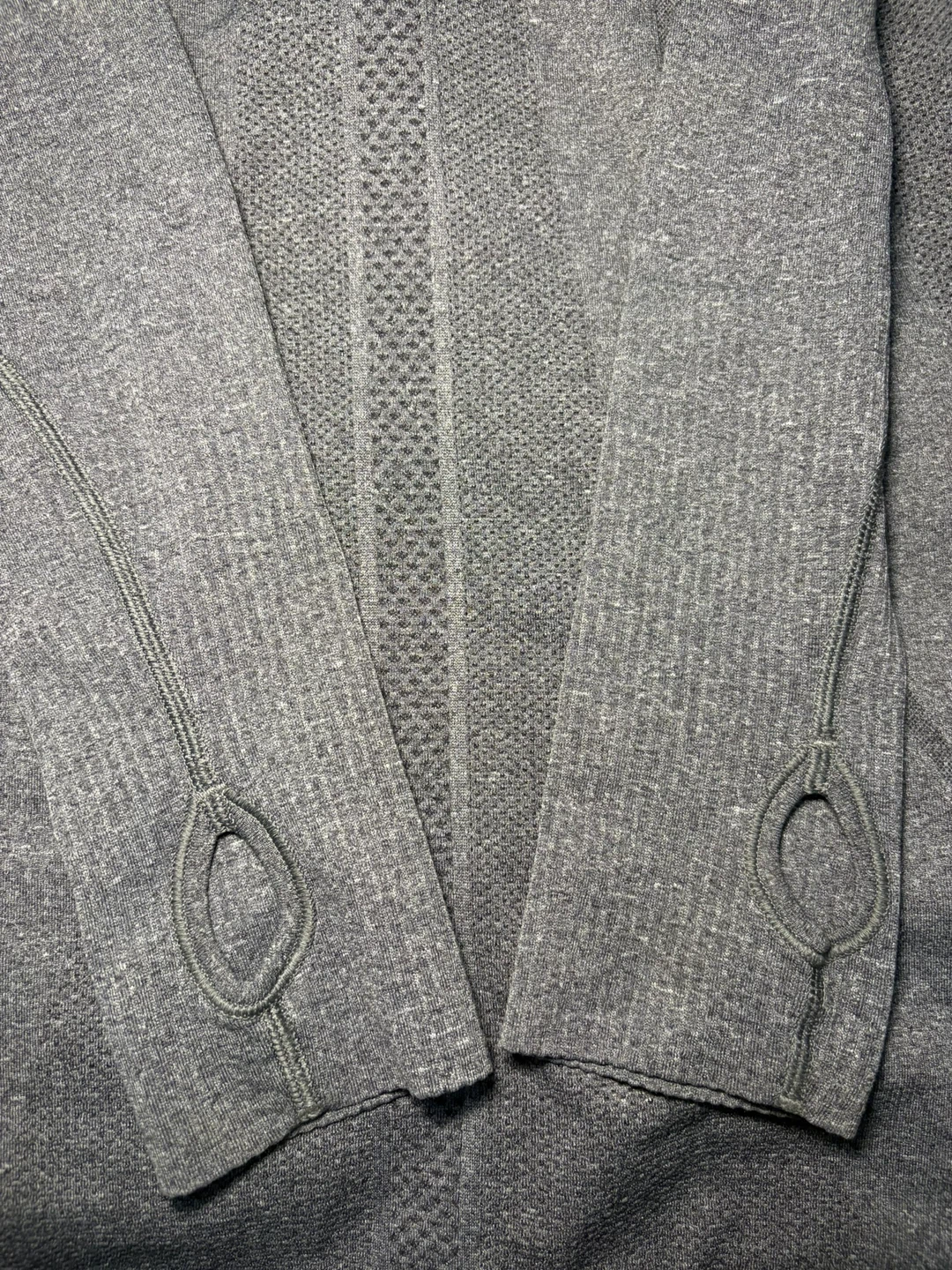 Size 10 women’s Lululemon Grey Swiftly Tech 1/2 Zip Running Top - photo 5