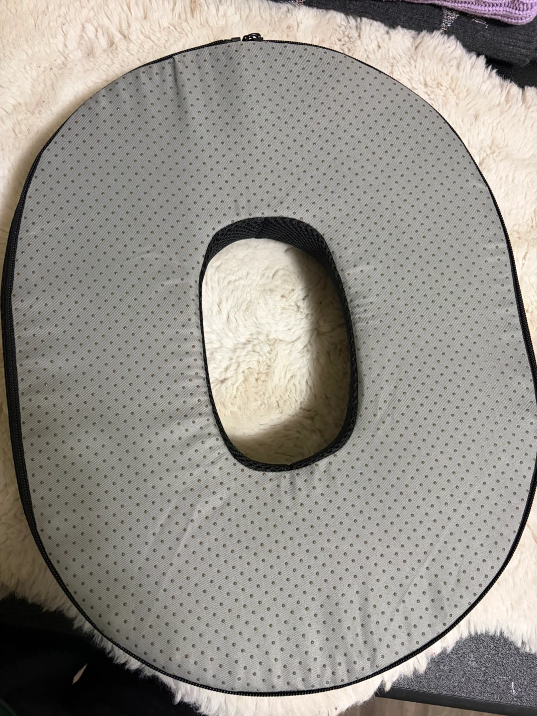 Donut Pillow/Cushion with memory foam - photo 4