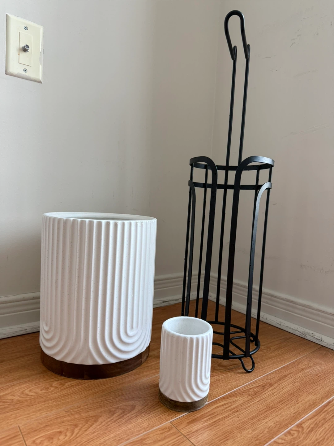 Bathroom accessories
