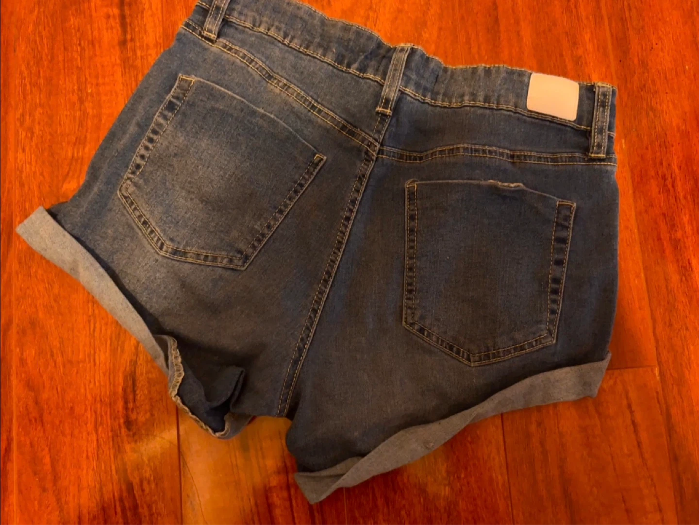dollhouse distressed denim shorts - photo 2