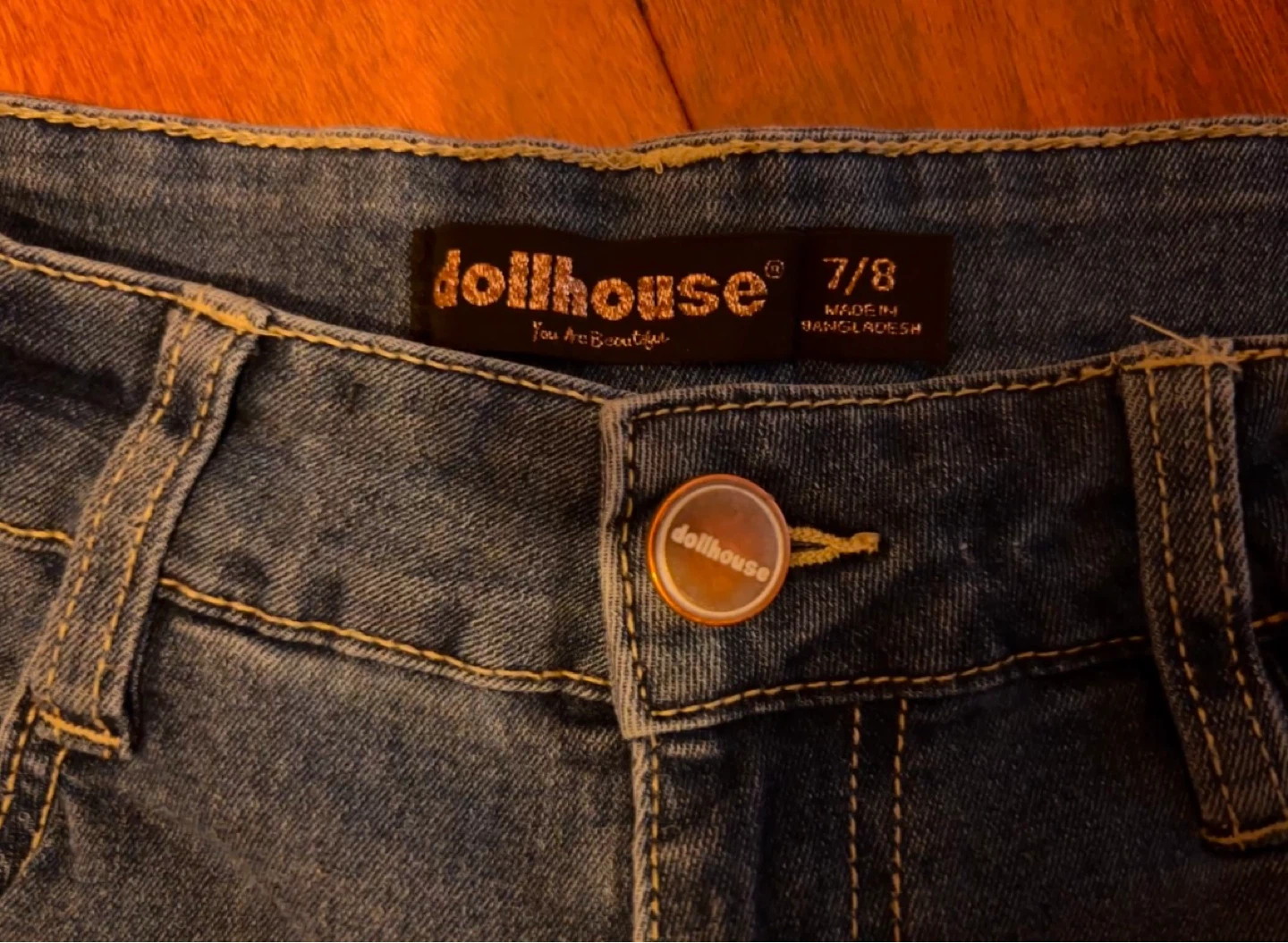 dollhouse distressed denim shorts - photo 3
