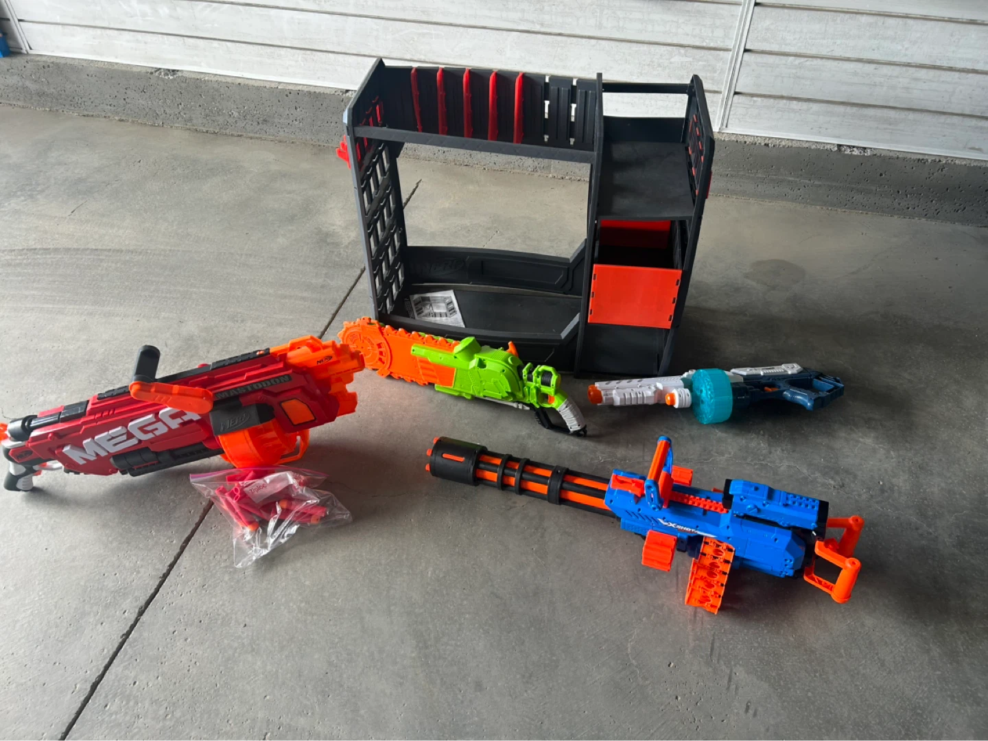 Nerf guns and stand