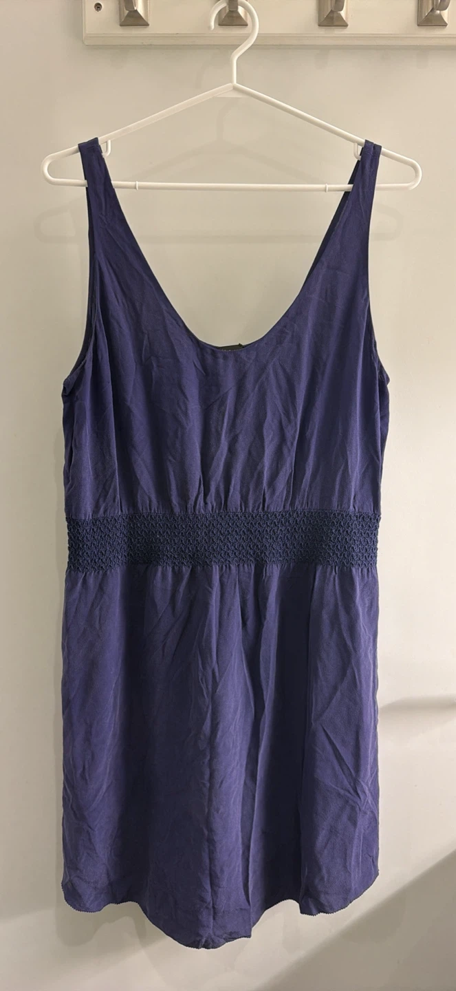 Aritzia T. Babaton Silk dress- Size M