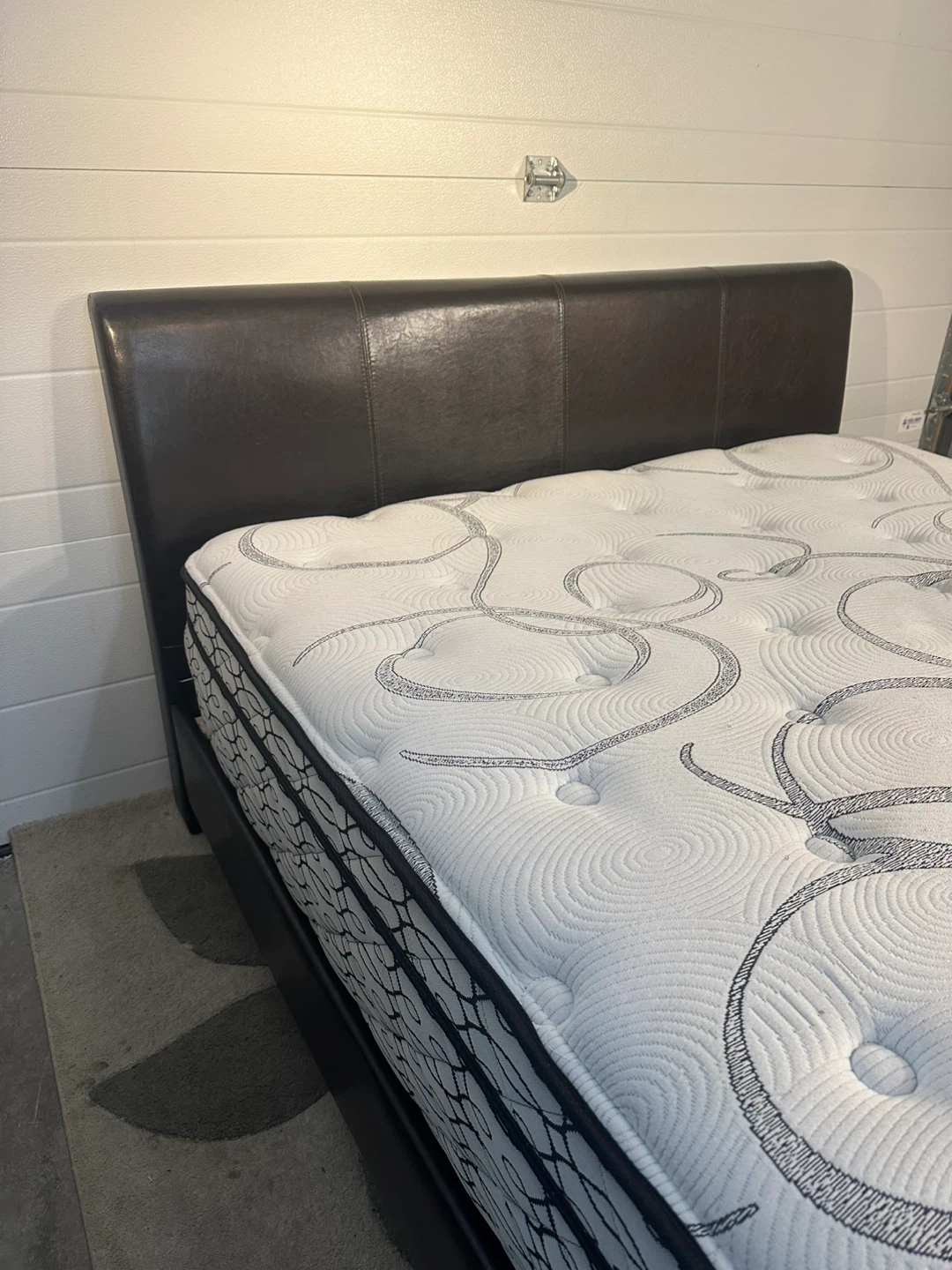 Complete Bed Set – Premium Mattress & Faux Leather Frame - photo 2