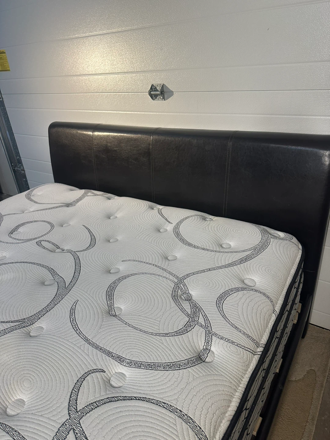 Complete Bed Set – Premium Mattress & Faux Leather Frame - photo 3