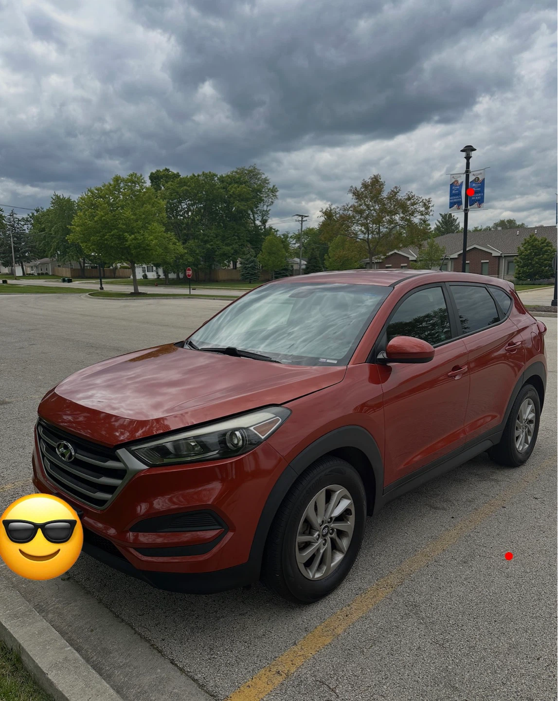 Orange Hyundai Tucson SUV - photo 5
