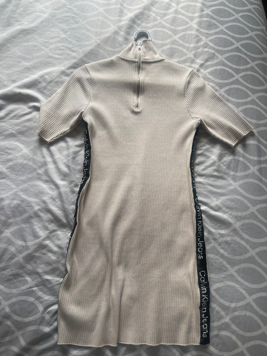 Closet clean out! (All prices listed in description!) - photo 4