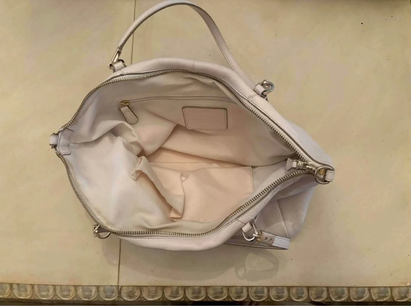Authentic Coach Kelsey Bag in White/Cream Leather - photo 4
