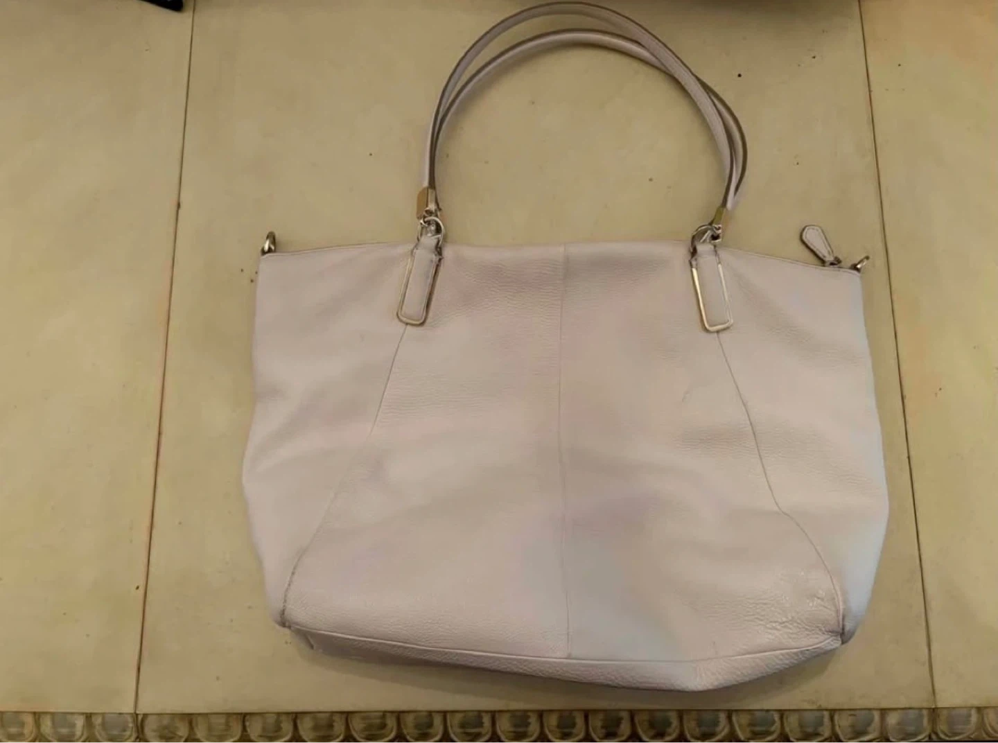 Authentic Coach Kelsey Bag in White/Cream Leather - photo 3