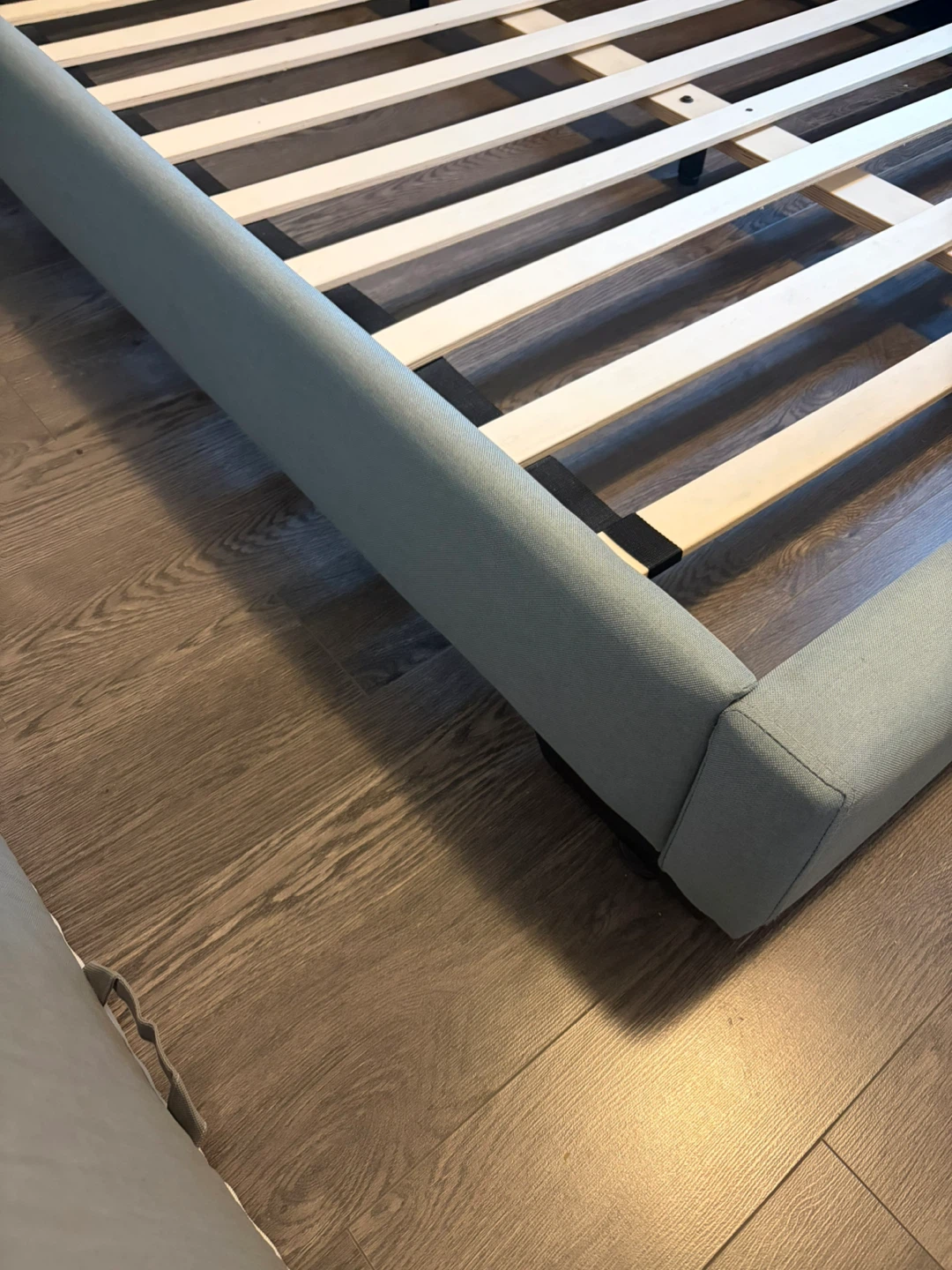 Structube Low Profile Queen Bed Frame - photo 2
