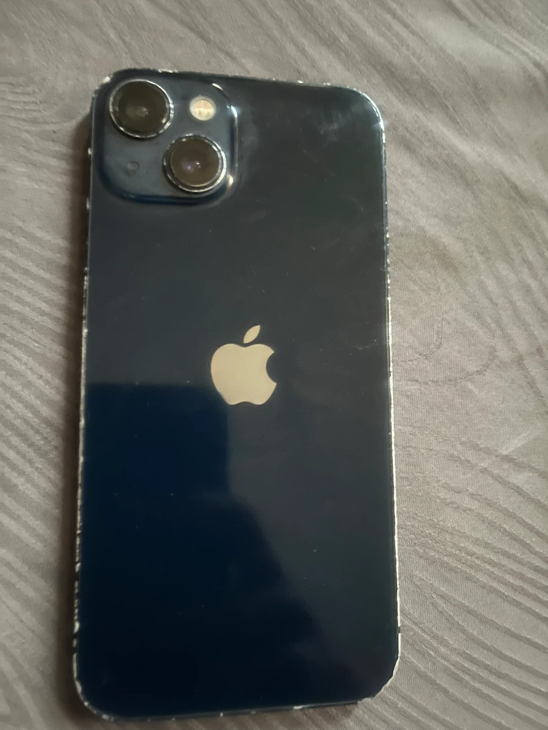 Apple iPhone 13 - Black