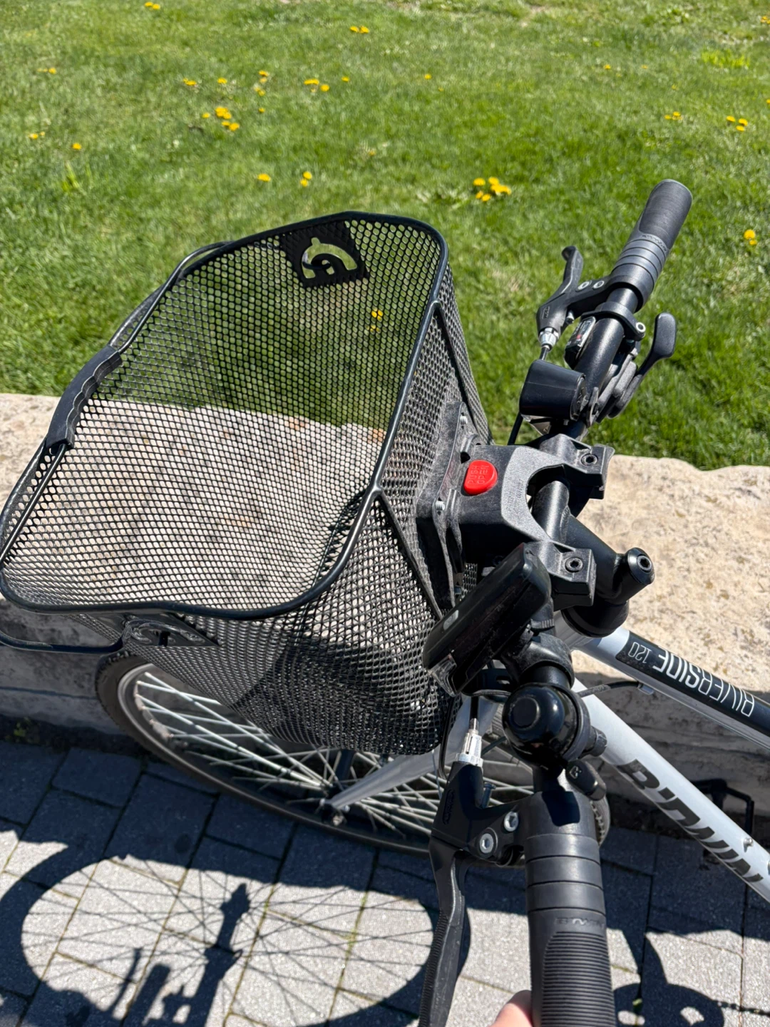 Women’s hybrid bike with basket, helmet, lock - photo 5