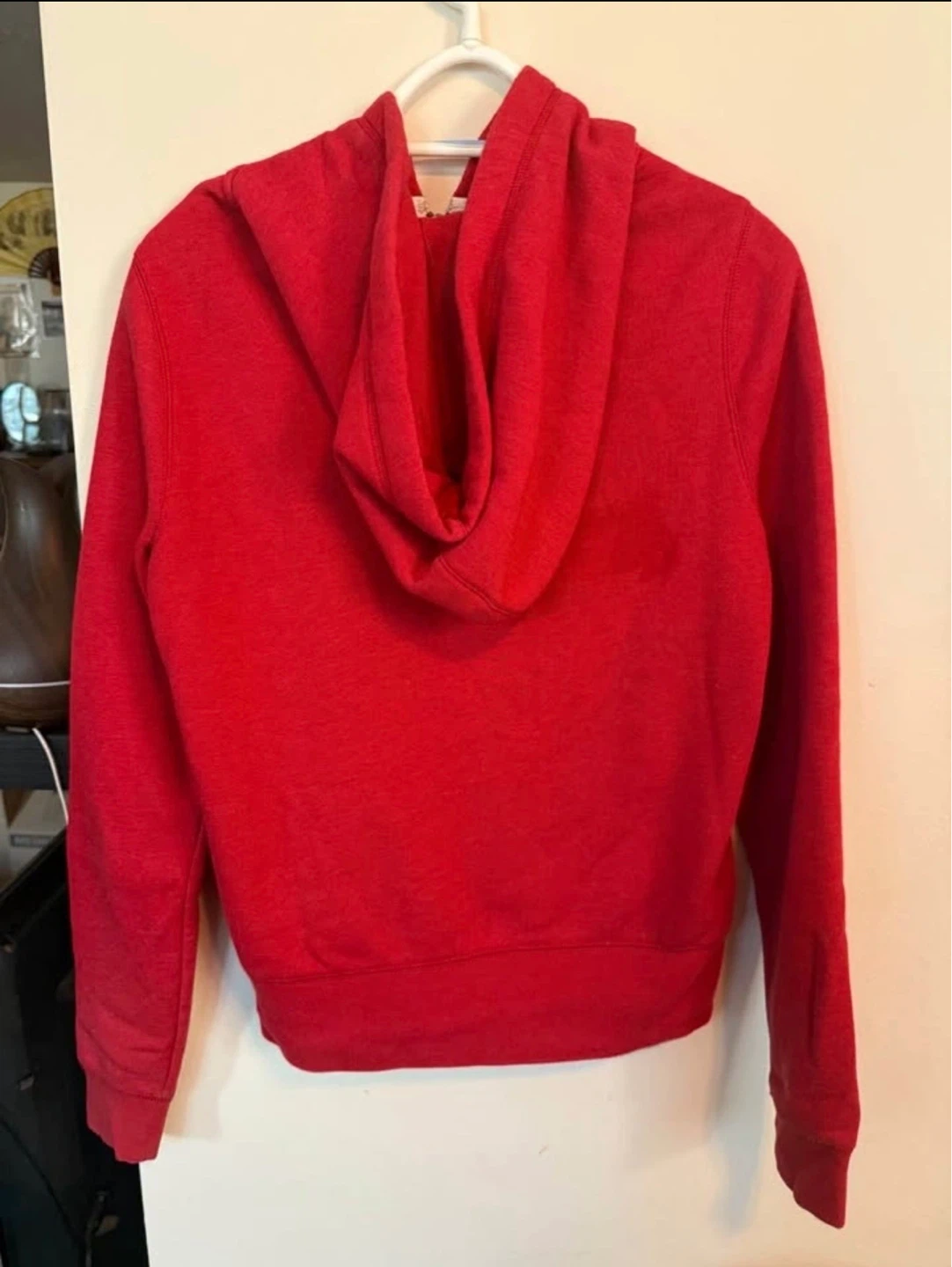 Women’s Roots Beaver Canoe Red Hoodie size medium - photo 2