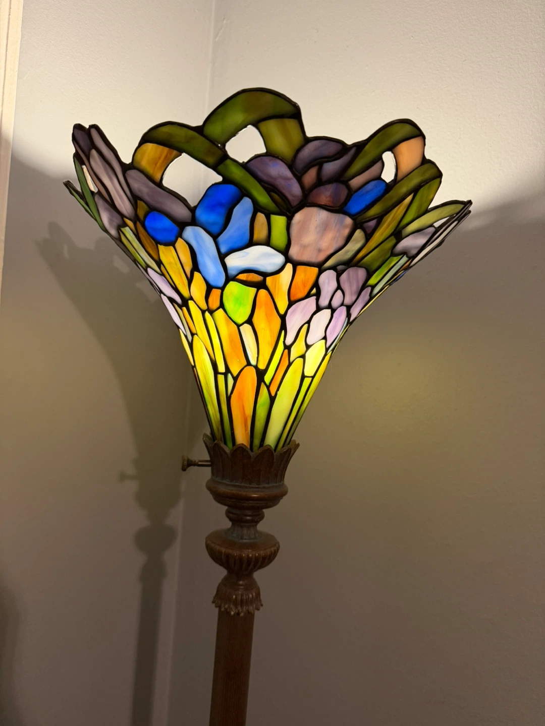 Tiffany Style Stained Glass Floor Lamp - photo 2