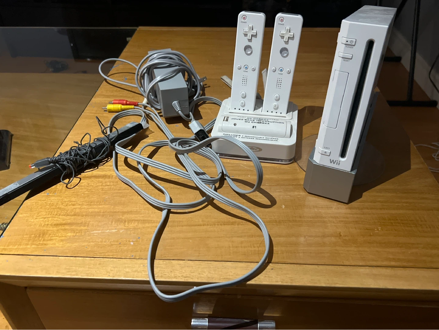 Nintendo Wii Console Bundle with Accessories