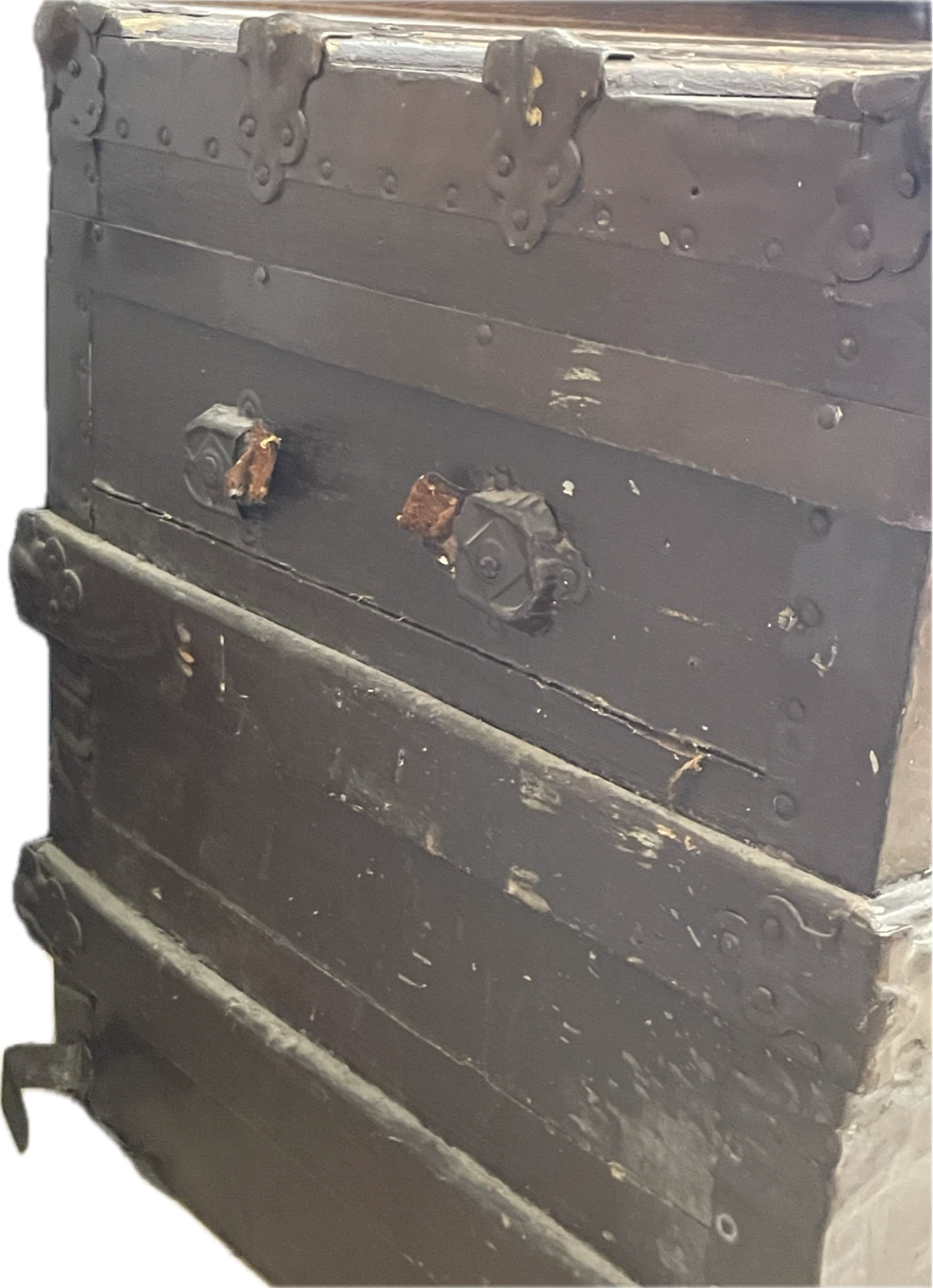 Vintage Steamer Trunk - photo 2