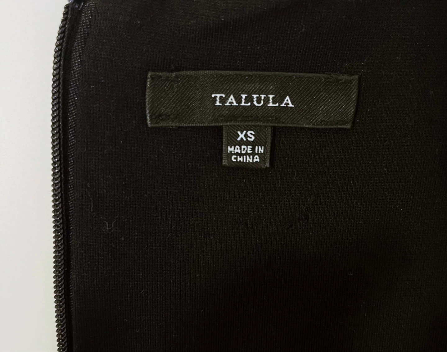 Aritzia Talula Black Cropped Sleeveless Top XS - photo 3