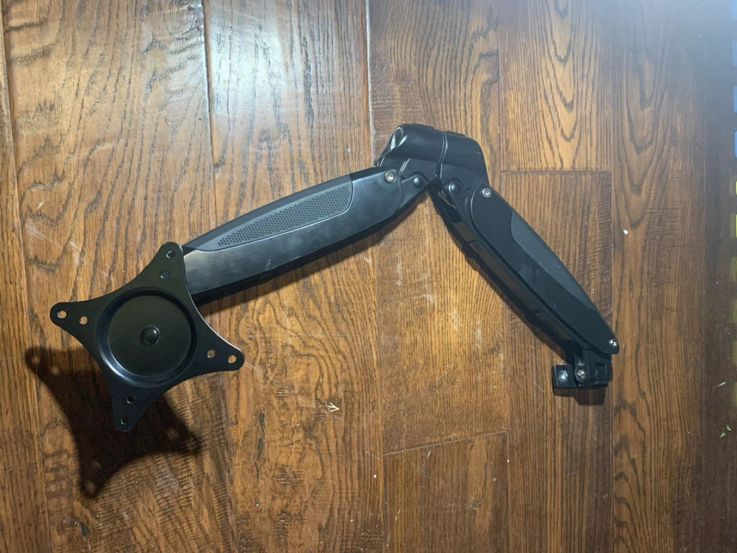 Monitor Mount Arm for wall