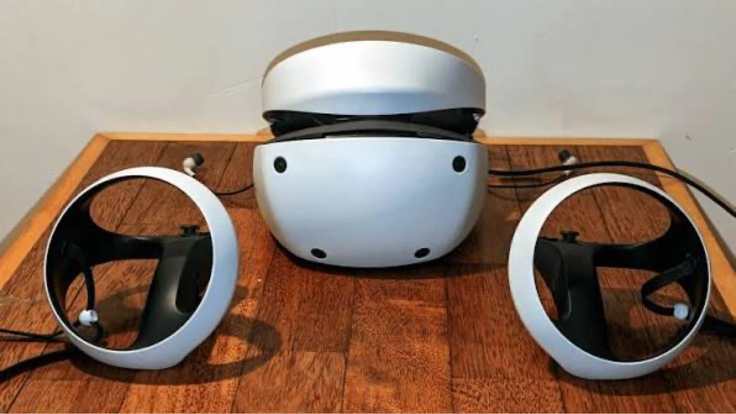 PlayStation VR2 Headset and Controllers
