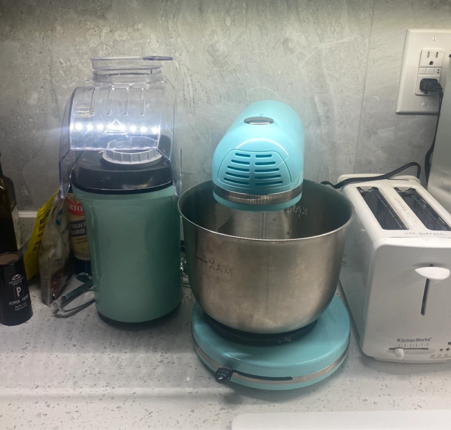 Both brand new popcorn machine and stand mixer