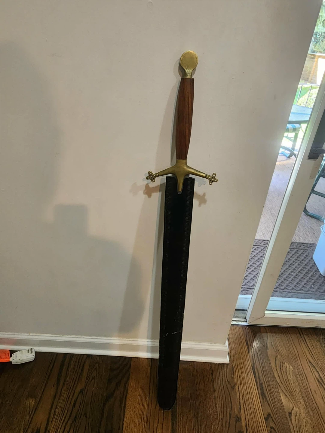 Wooden Hilt Sword with Scabbard - photo 4