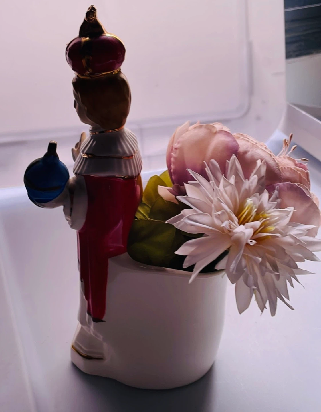 Giftwares Co. Nancy Pew Ceramic Figurine - photo 3