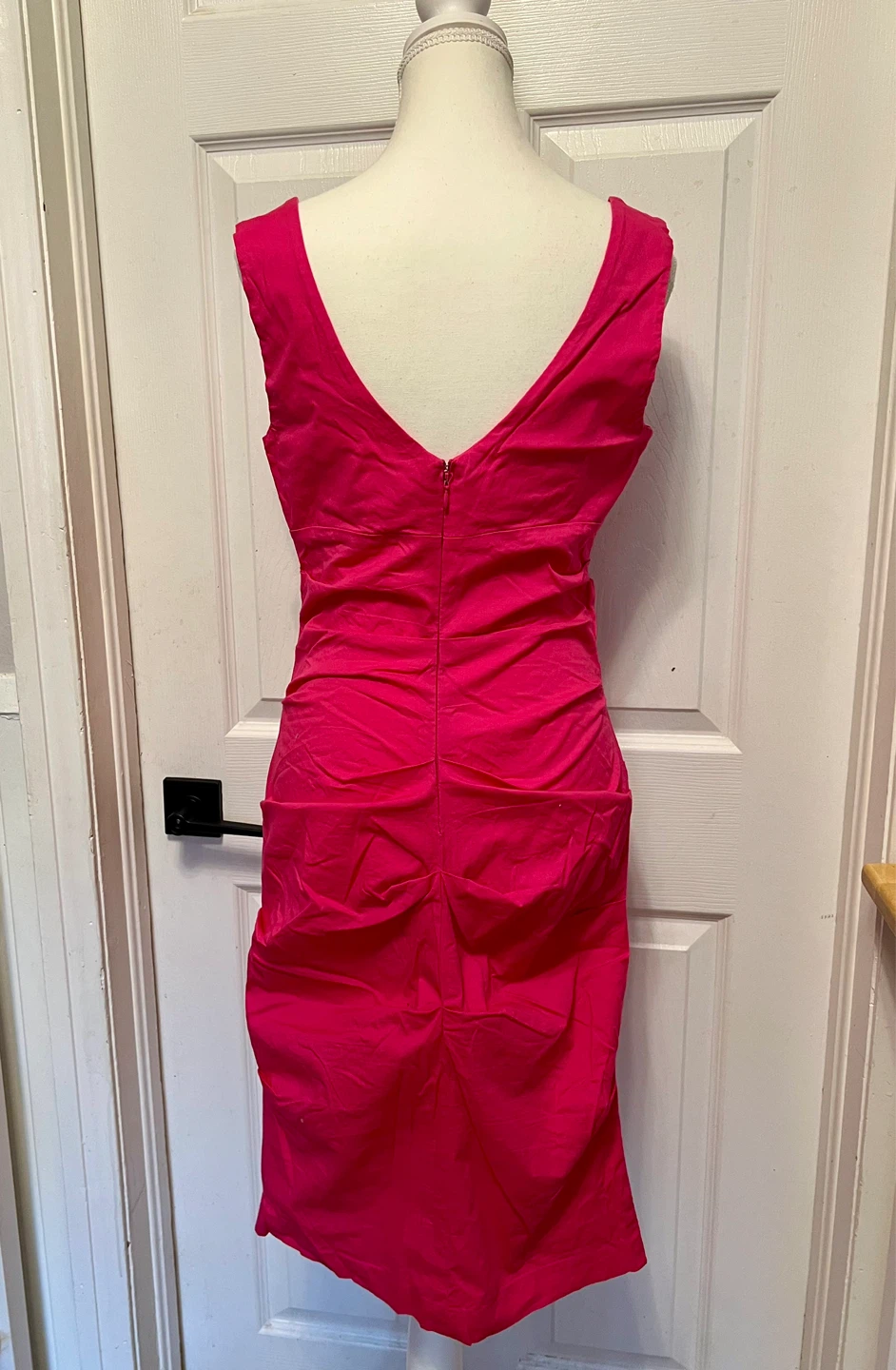 Le Château Pink Ruched V-Neck Dress Size M - photo 2