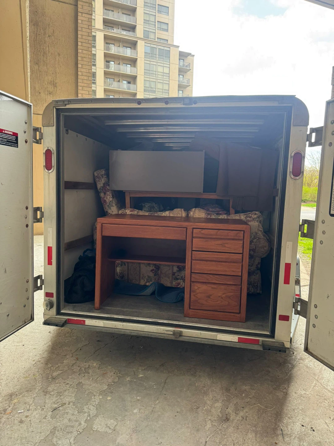 Delivery truck and moving - photo 2