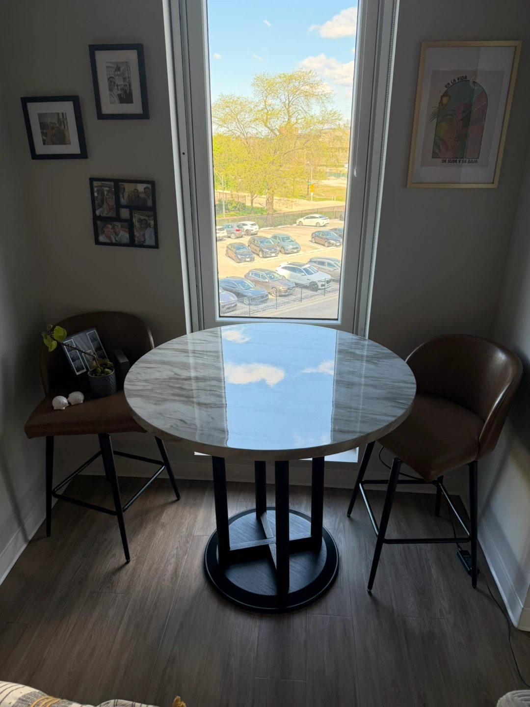 Round Marble Top Dining Table - photo 2